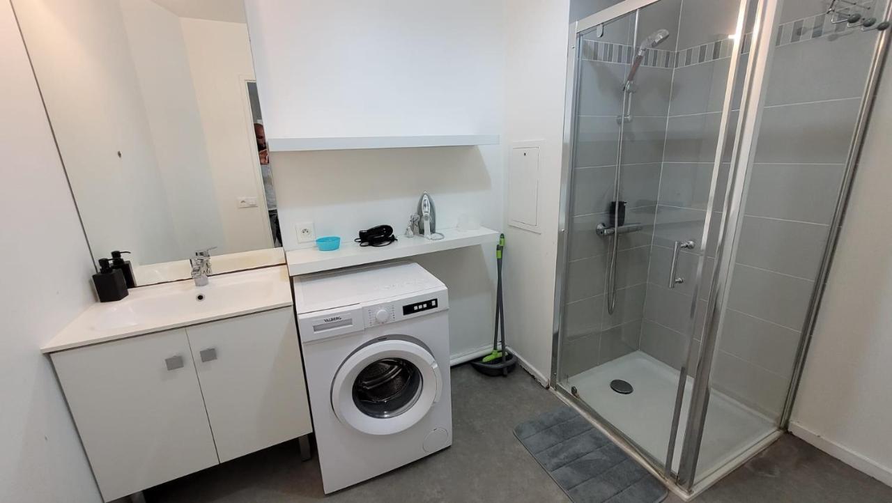 Flat For 6 Persons 10 Minutes From Cdg Airport Apartment Le Blanc-Mesnil Exterior photo